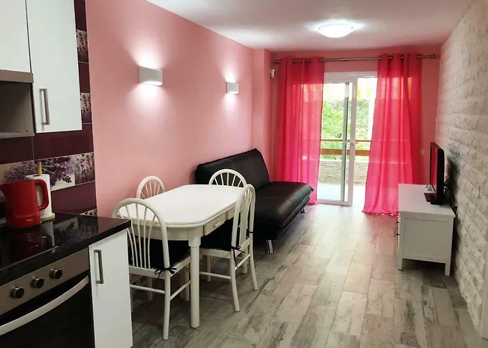Lovely 1-bedroom With A Big Terrace, Americas, Tenerife * 阿罗纳
