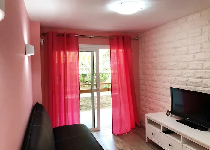 Lovely 1-bedroom With A Big Terrace, Americas, Tenerife
