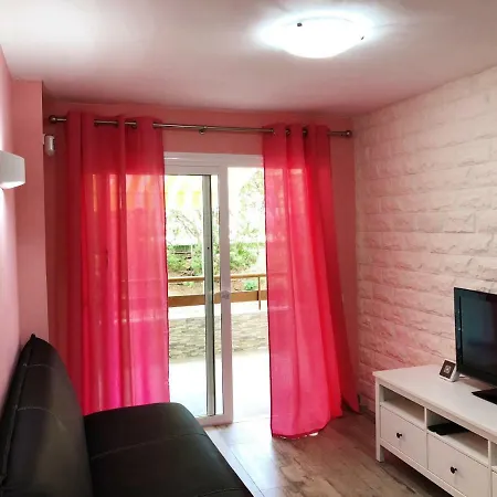 Lovely 1-bedroom With A Big Terrace, Americas, Tenerife