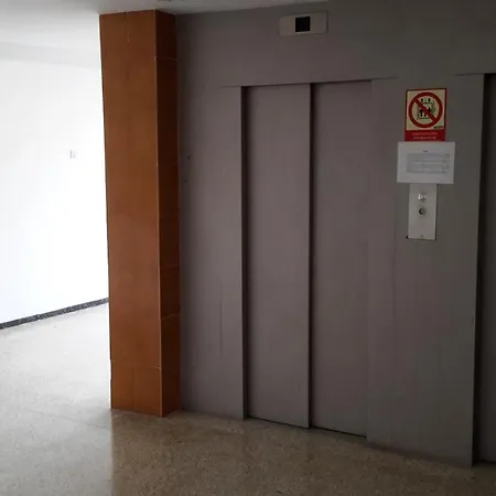 Lovely 1-bedroom With A Big Terrace, Americas, Tenerife Apartman